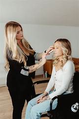 Nikki Catsorus: the Makeup Artistry Expert for Every Occasion